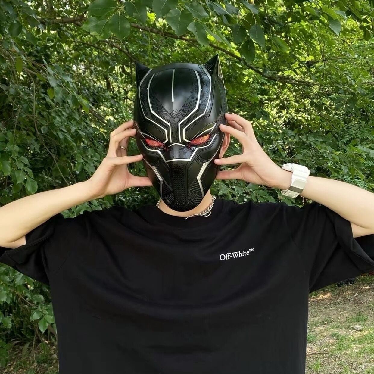 1:1 Collectible Wearable Black Panther Helmet w/Eye Lights Touch Control System Wearable Black Panther Helmet w/Bluetooth Speaker