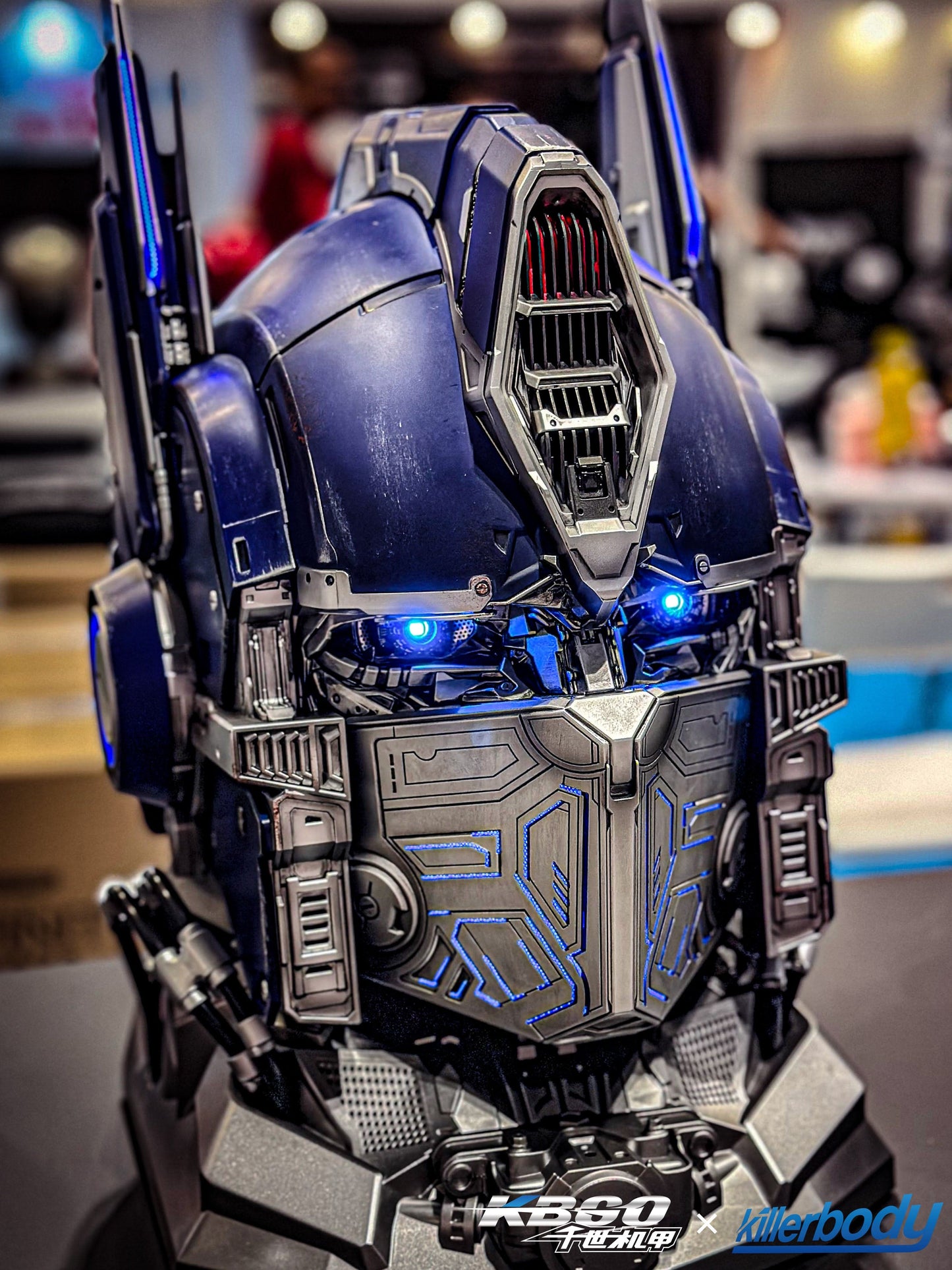 TRANSFORMERS Optimus Prime  Wearable Helmet Collectible Voice Changer（In stock now）