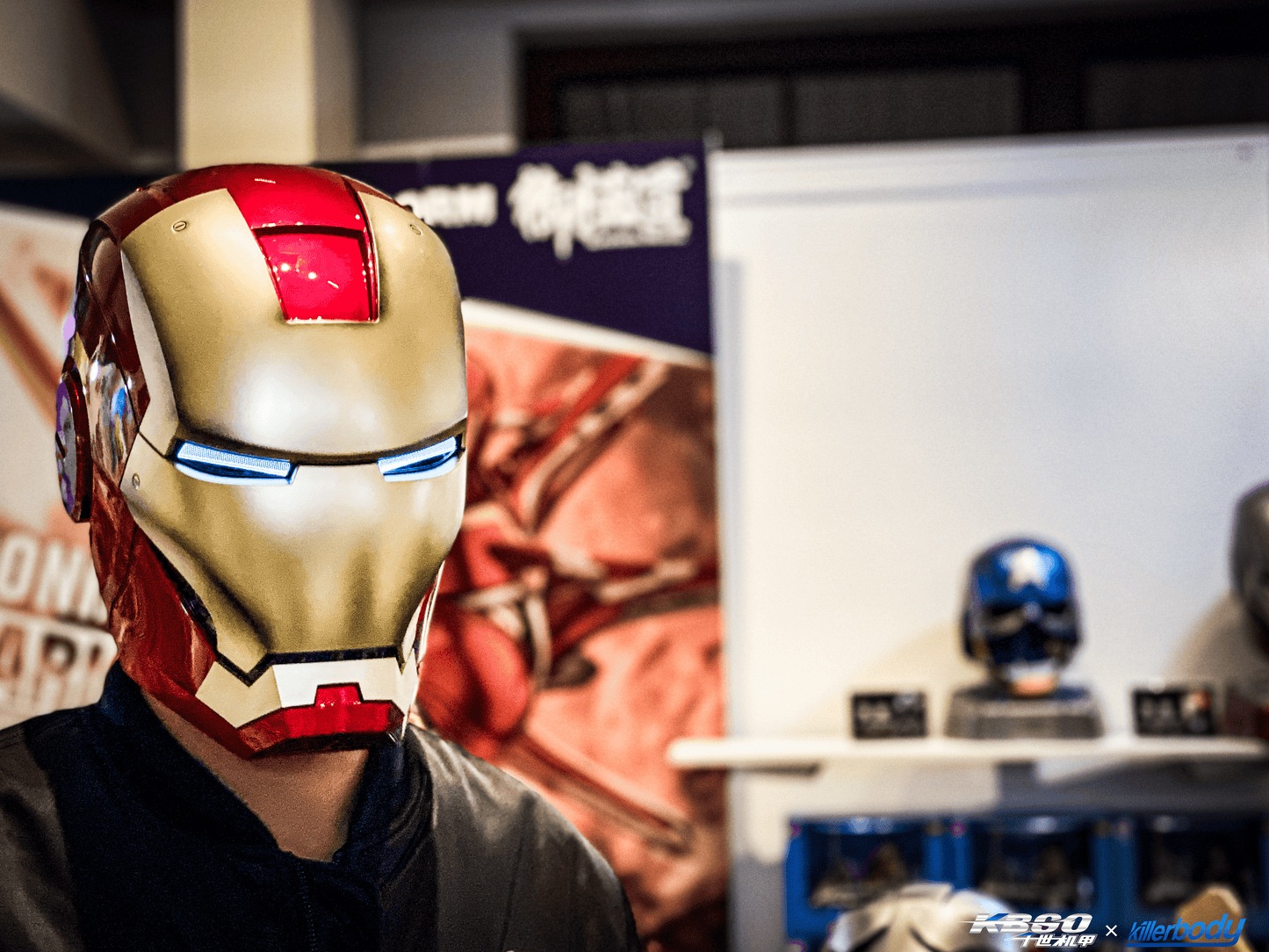 Killerbody 1: 1 Collectible  Iron Man MK7 Wearable Helmet with Bluetooth Speaker Stand