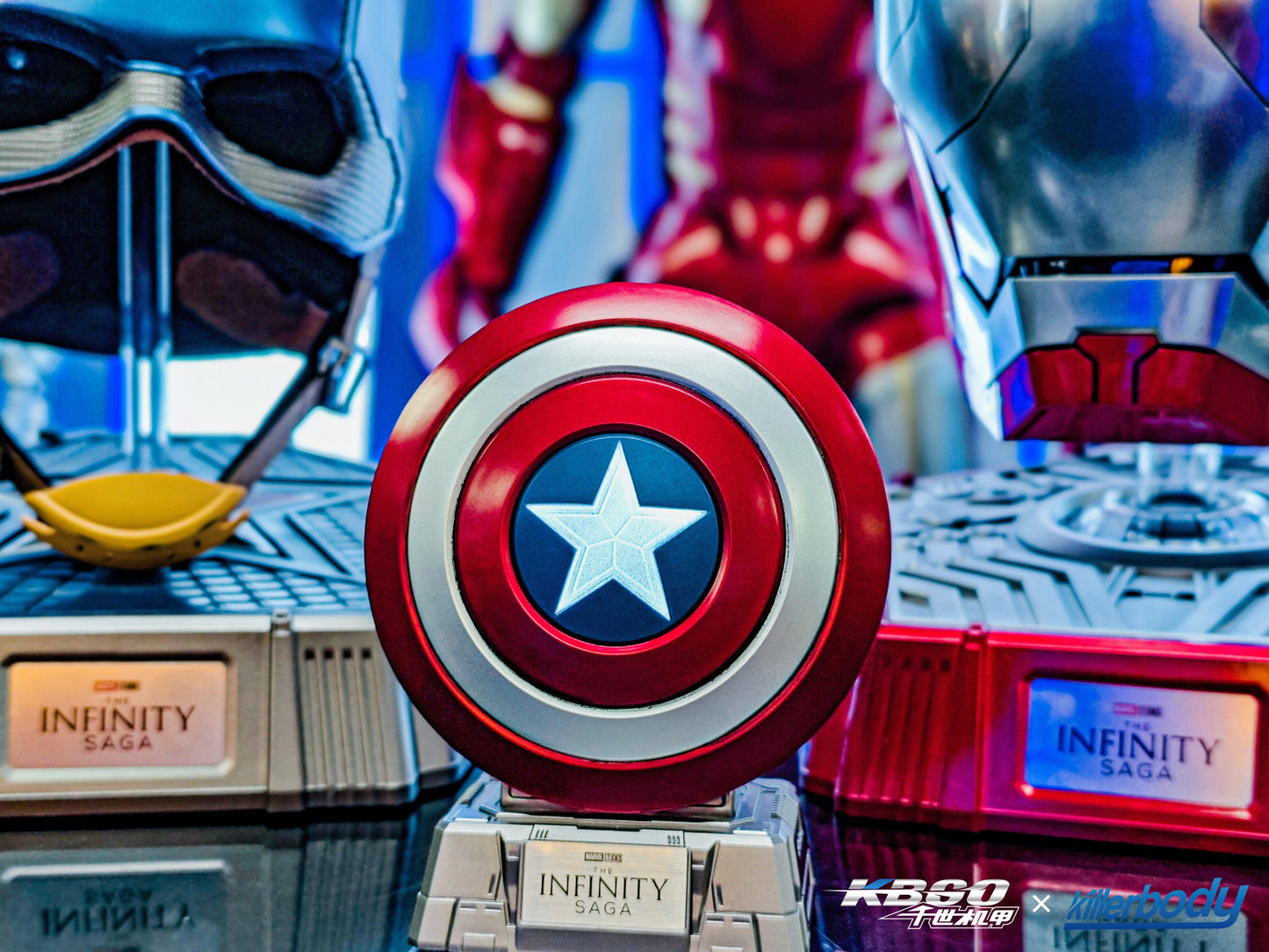 Collectible Captain America Pressure-relief Shield w/ Bluetooth Speaker