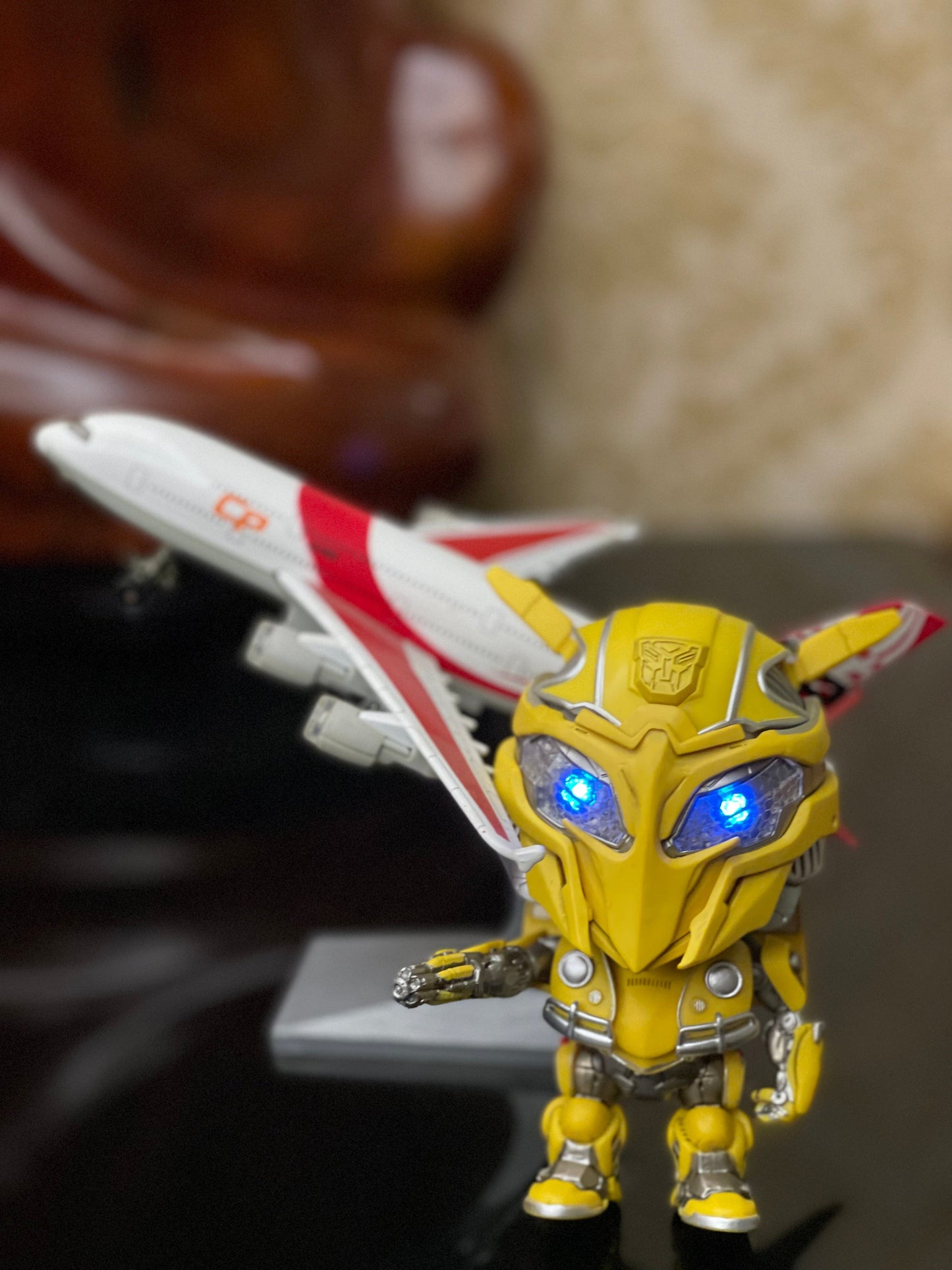 High-end Baby Figurines  Bumblebee (War Version)